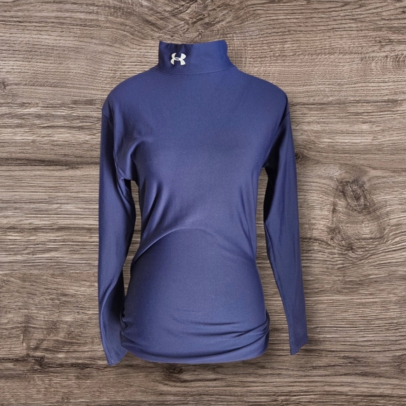⭐️Under Armour Women's Navy Long Sleeve Shiet Size Med - Picture 1 of 6